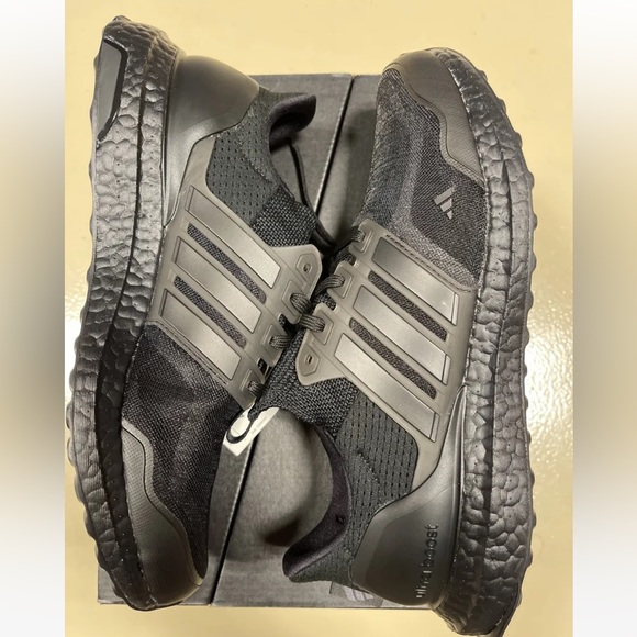 adidas UltraBOOST Mono Triple Black - Picture 6 of 10